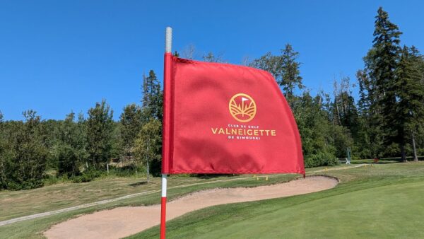 Un départ de 18 trous pour deux, kart inclus au Golf Val-Neigette