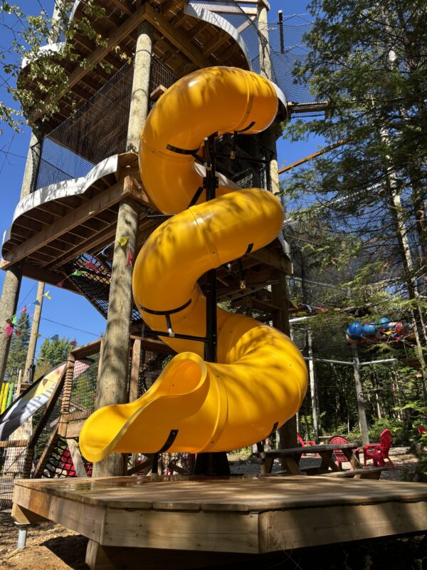 Forfait 2 adultes et 2 enfants pour le village Ziptopia