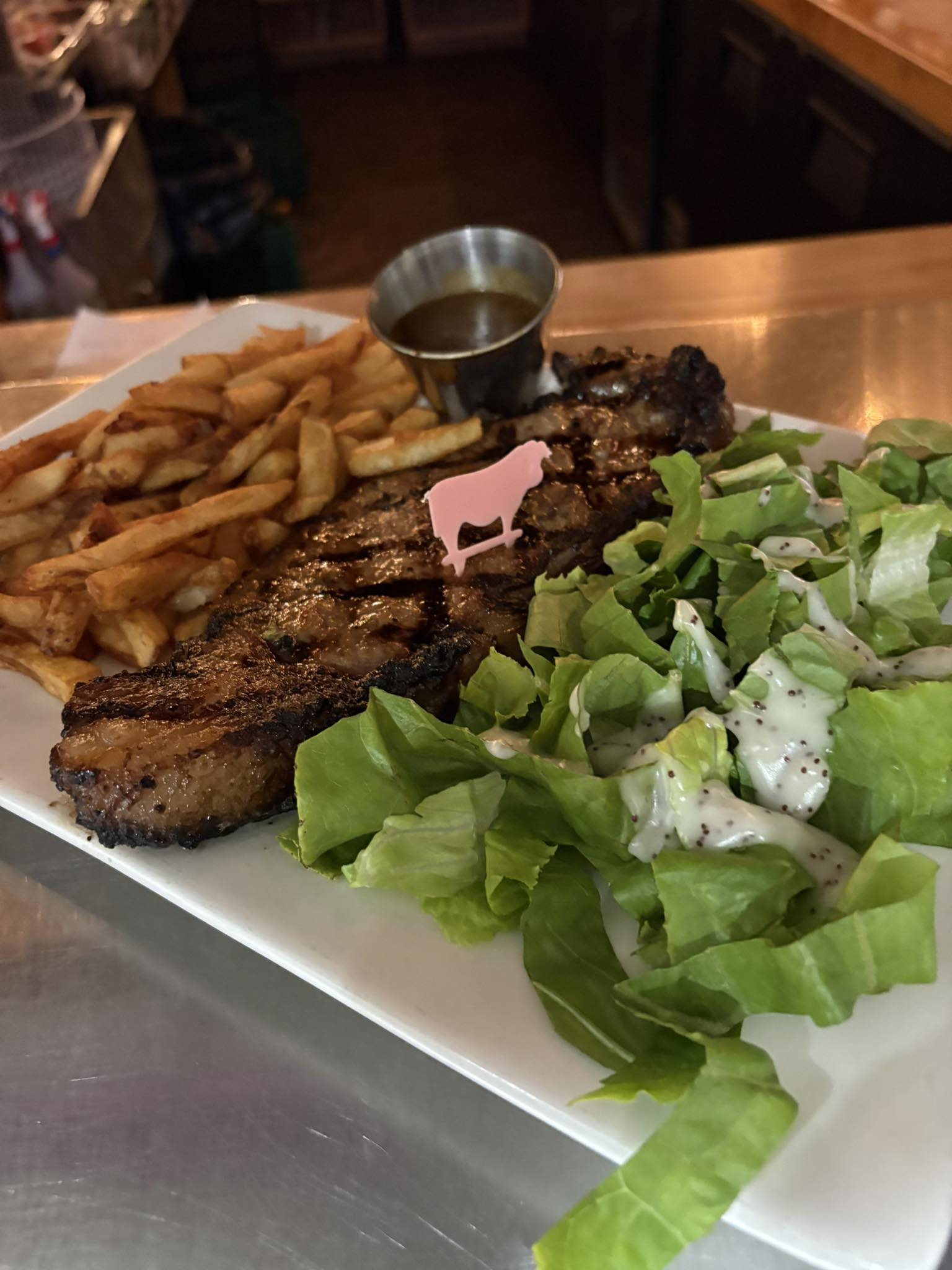 Un bon d'achat de 50$ à la Taverne 666 de Rimouski