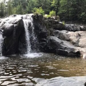 Une nuit au Camping des Chutes Inverness